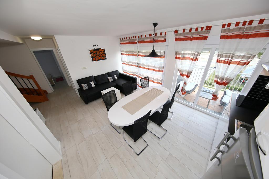 Apartments Matkovic Sveti Filip i Jakov Kültér fotó