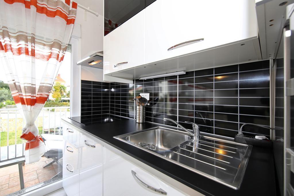 Apartments Matkovic Sveti Filip i Jakov Kültér fotó