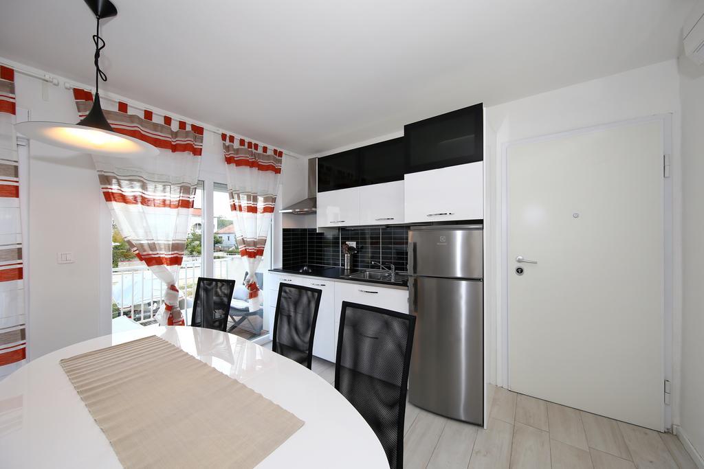Apartments Matkovic Sveti Filip i Jakov Kültér fotó