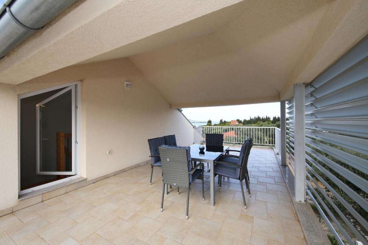 Apartments Matkovic Sveti Filip i Jakov Kültér fotó